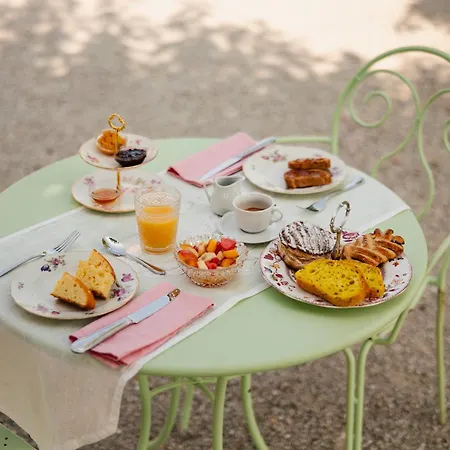 Il Poggianino Couette-café 4*