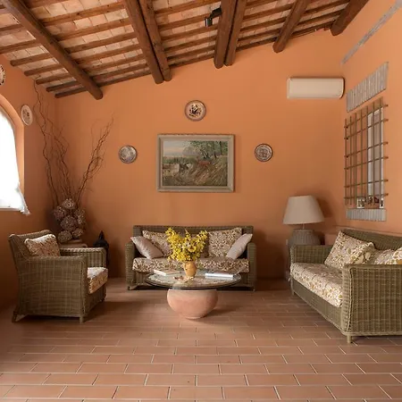 Couette-café Il Poggianino 4*
